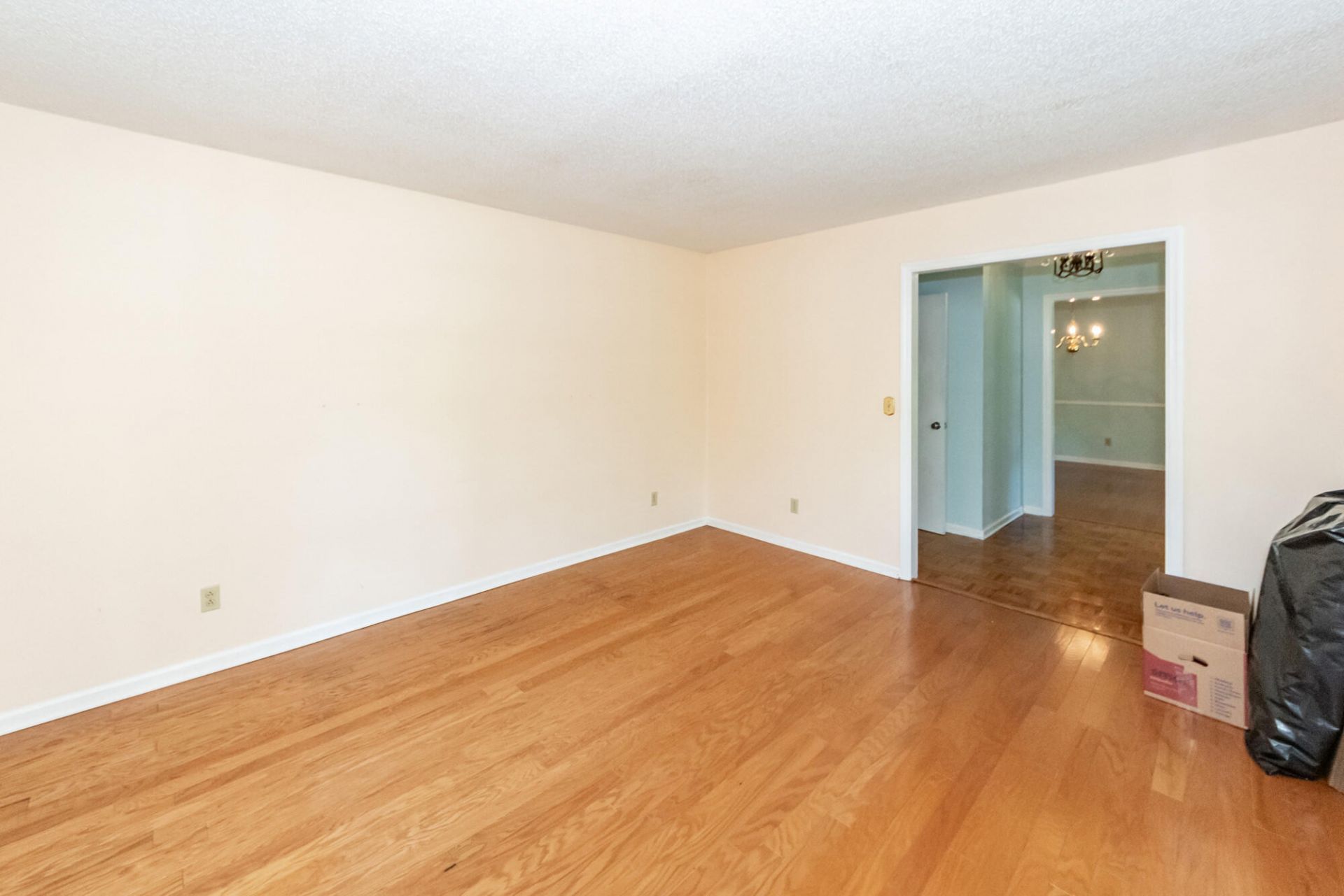 1071 Deleisseline Boulevard Photo 6