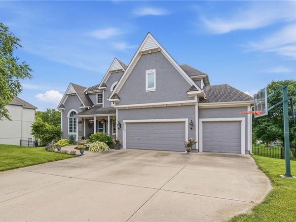 14271 W 156th Terrace, Olathe, KS 66062