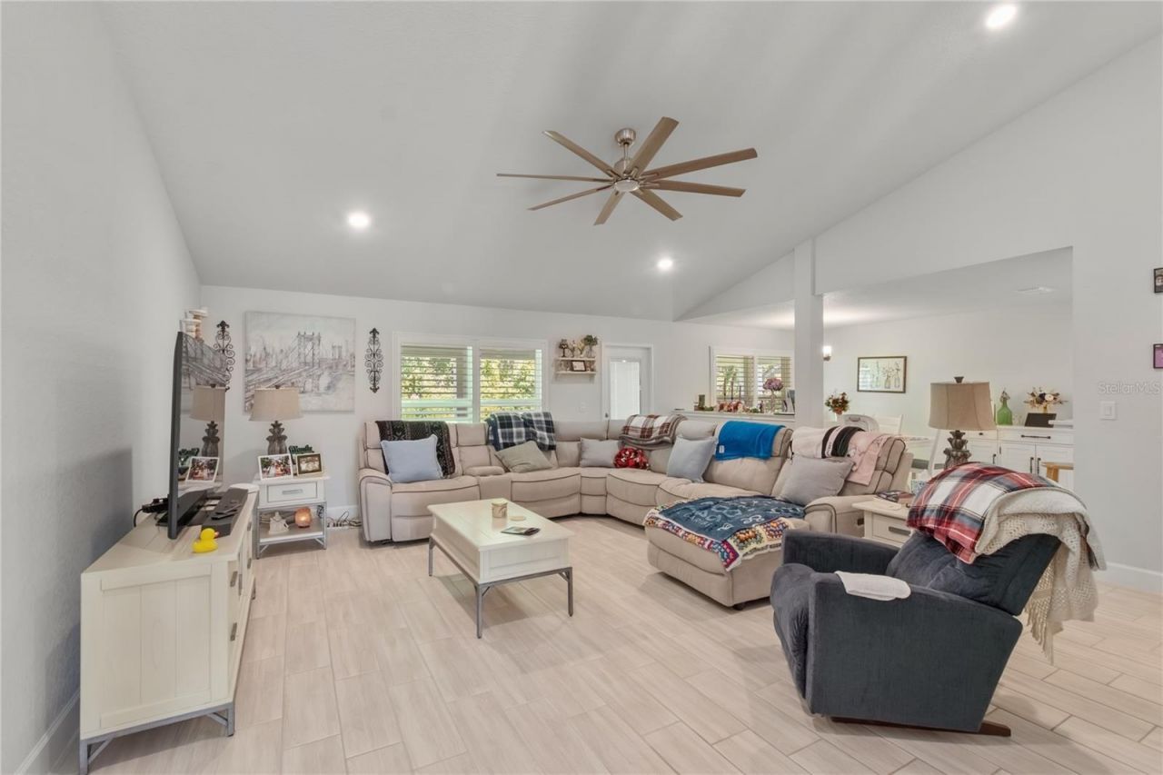 6788 SW 179th Avenue Road, Dunnellon, FL 34432 Photo