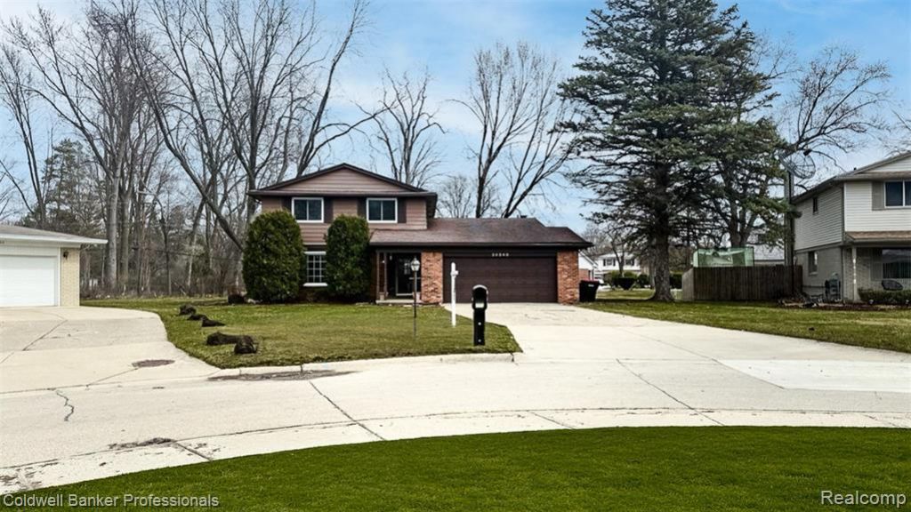 20240 Wildhern Street, Southfield, MI 48076 Main Photo