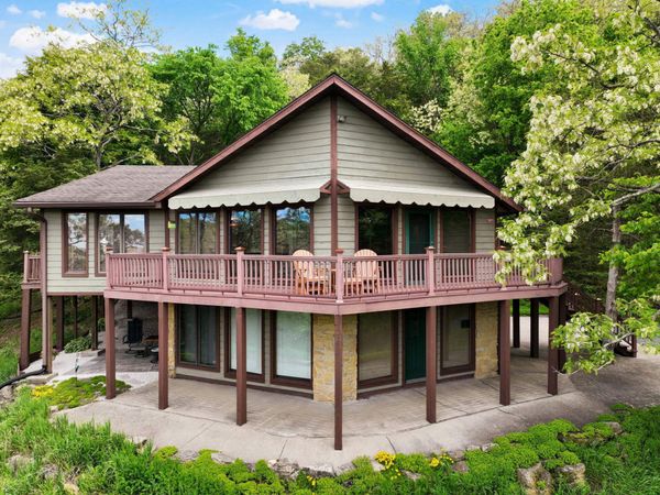 6460 Cooke Road, Mazomanie, WI 53560