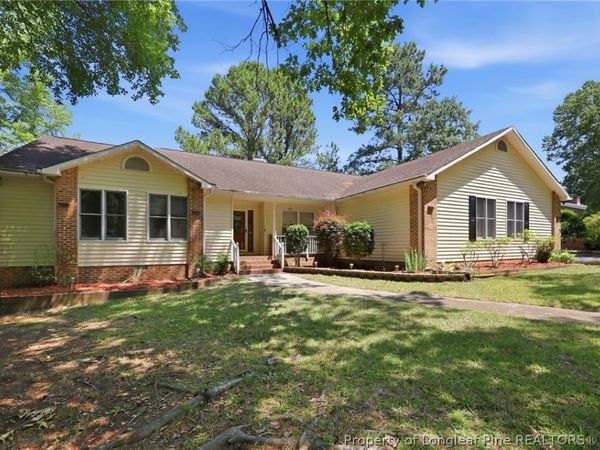 573 Broadmoor Court, Sanford, NC 27332