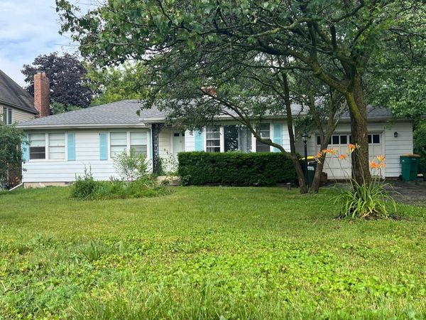 6536 S Ridge Road , Westmont, IL 60559