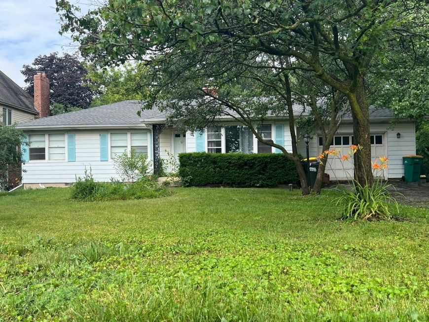 Main Photo
