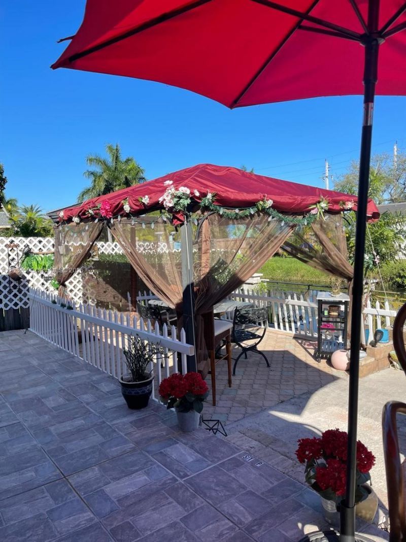 707 SW 3rd Ave, Hallandale Beach, FL 33009 Photo