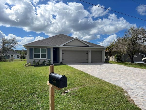 455 Londrina Dr , Punta Gorda, FL 33983