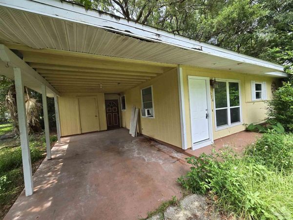 926 Lucerne Ave, Pensacola, FL 32505