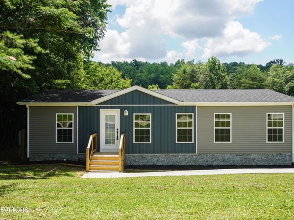 425 Abbott Rd, Lenoir City, TN 37771
