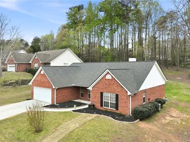 5989 Williamsport Drive, Flowery Branch, GA 30542