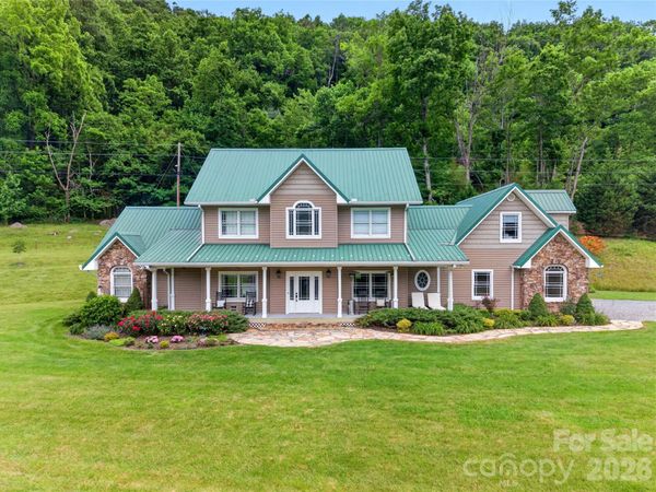 227 Black Bear Cove, Clyde, NC 28721