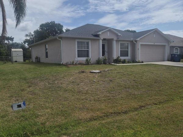 681 NW Thuringer St Street NW, Palm Bay, FL 32907