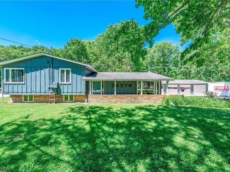 24270 Forestview Drive, Columbia Station, OH 44028 Photo 2