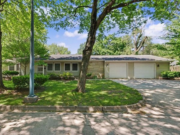 407 S Mckinley Avenue , Champaign, IL 61821