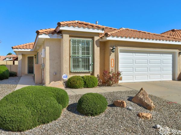 1211 Blue Quail Road NE, Albuquerque, NM 87112