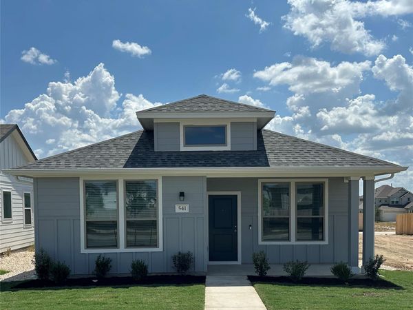 541 Porter Country PKWY, Buda, TX 78610