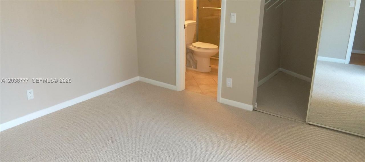 3841 Victoria Dr, Unit 14 D, West Palm Beach, FL 33406 Photo
