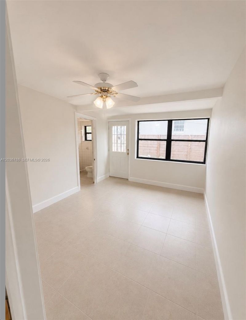 16500 NE 5th Ave, Miami, FL 33162 Photo