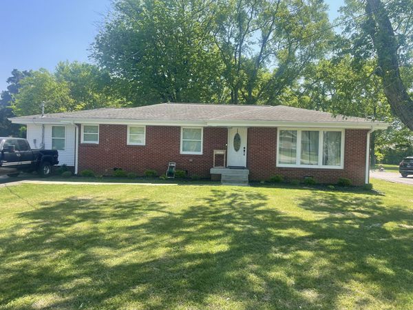 205 Winwood Dr , Lebanon, TN 37087