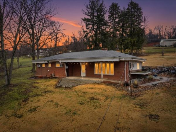 312 Flatwoods Rd , Vanderbilt, PA 15486