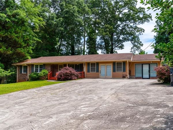 2888 Mockingbird Circle, Duluth, GA 30096