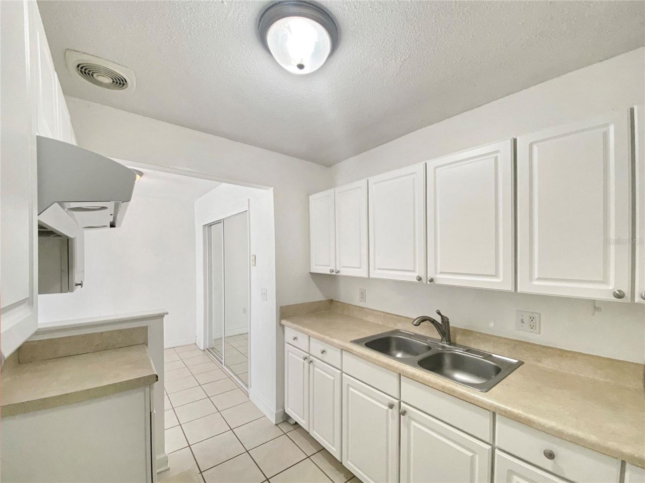 1700 SW 16th Court , Unit P6, Gainesville, FL 32608 Photo