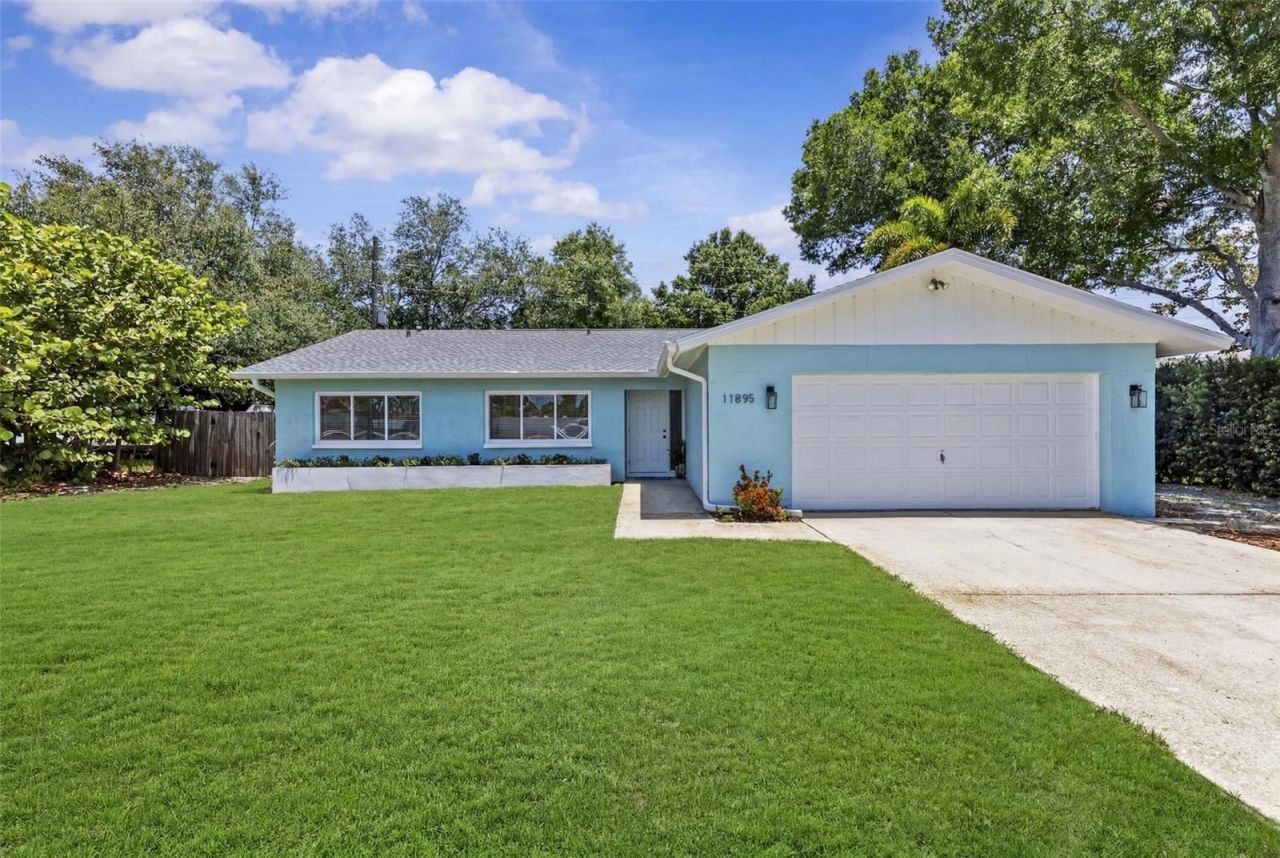 11895 96th Place, Seminole, FL 33772 Main Photo