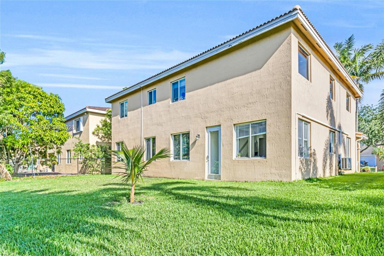 945 NW 206th St, Miami Gardens, FL 33169 Photo