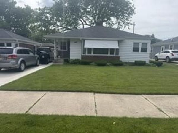 716 Indiana St, Racine, WI 53405