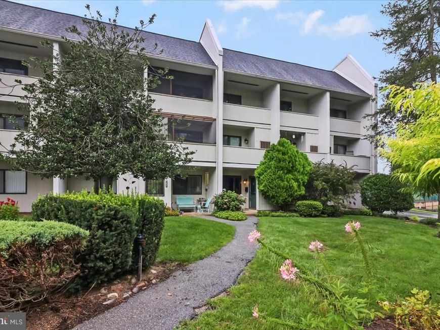 364 Summit House, Unit 364, West Chester, PA 19382 Main Photo