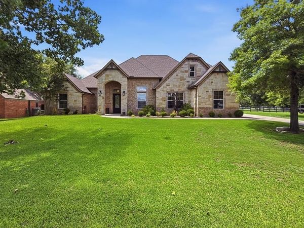 9709 Bellechase Road , Granbury, TX 76049