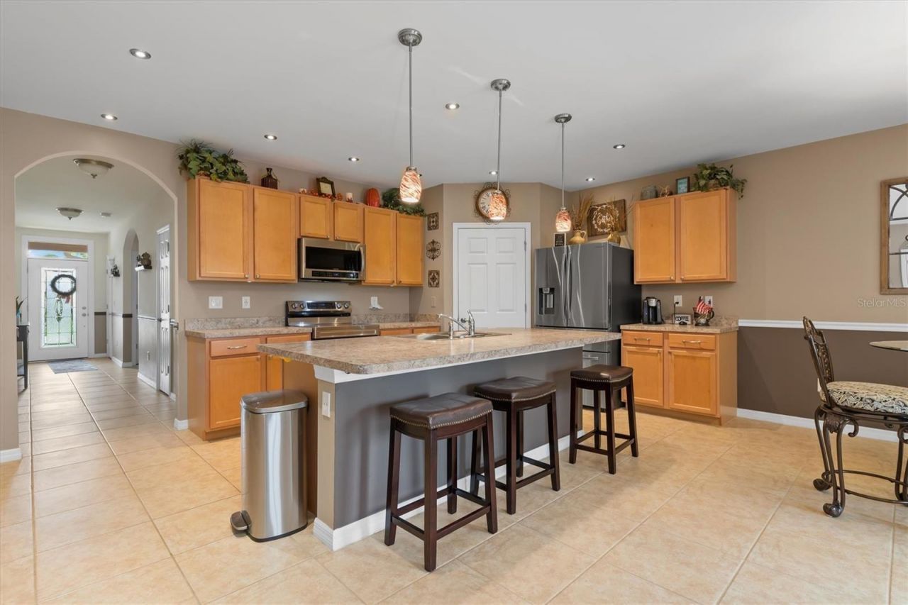 7436 Mikasa Drive, Punta Gorda, FL 33950 Photo