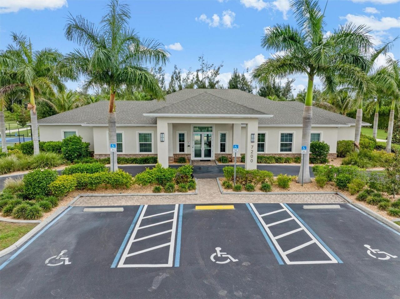 7436 Mikasa Drive, Punta Gorda, FL 33950 Photo