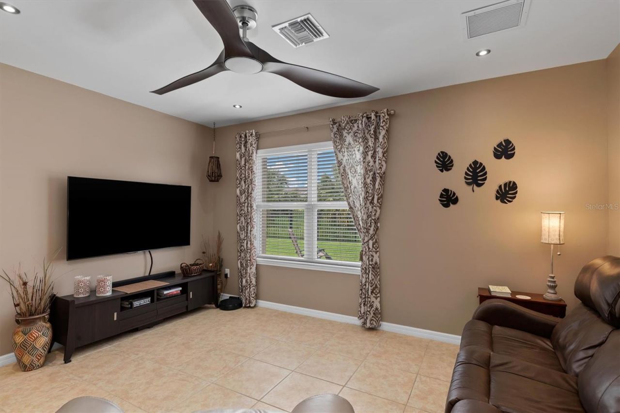 7436 Mikasa Drive, Punta Gorda, FL 33950 Photo