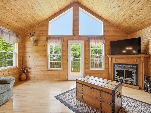 46 Kelly Road, Stark, NH 03582