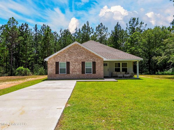 8620 Mint Julep Drive, Perkinston, MS 39573
