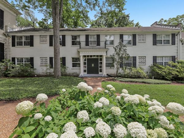 434 Bowling Ave , Nashville, TN 37205