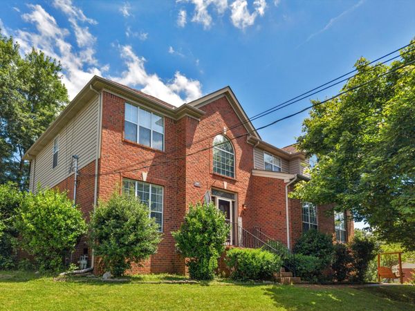 2601 Windsor Ln , Old Hickory, TN 37138