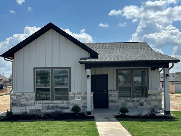 557 Porter Country PKWY, Buda, TX 78610