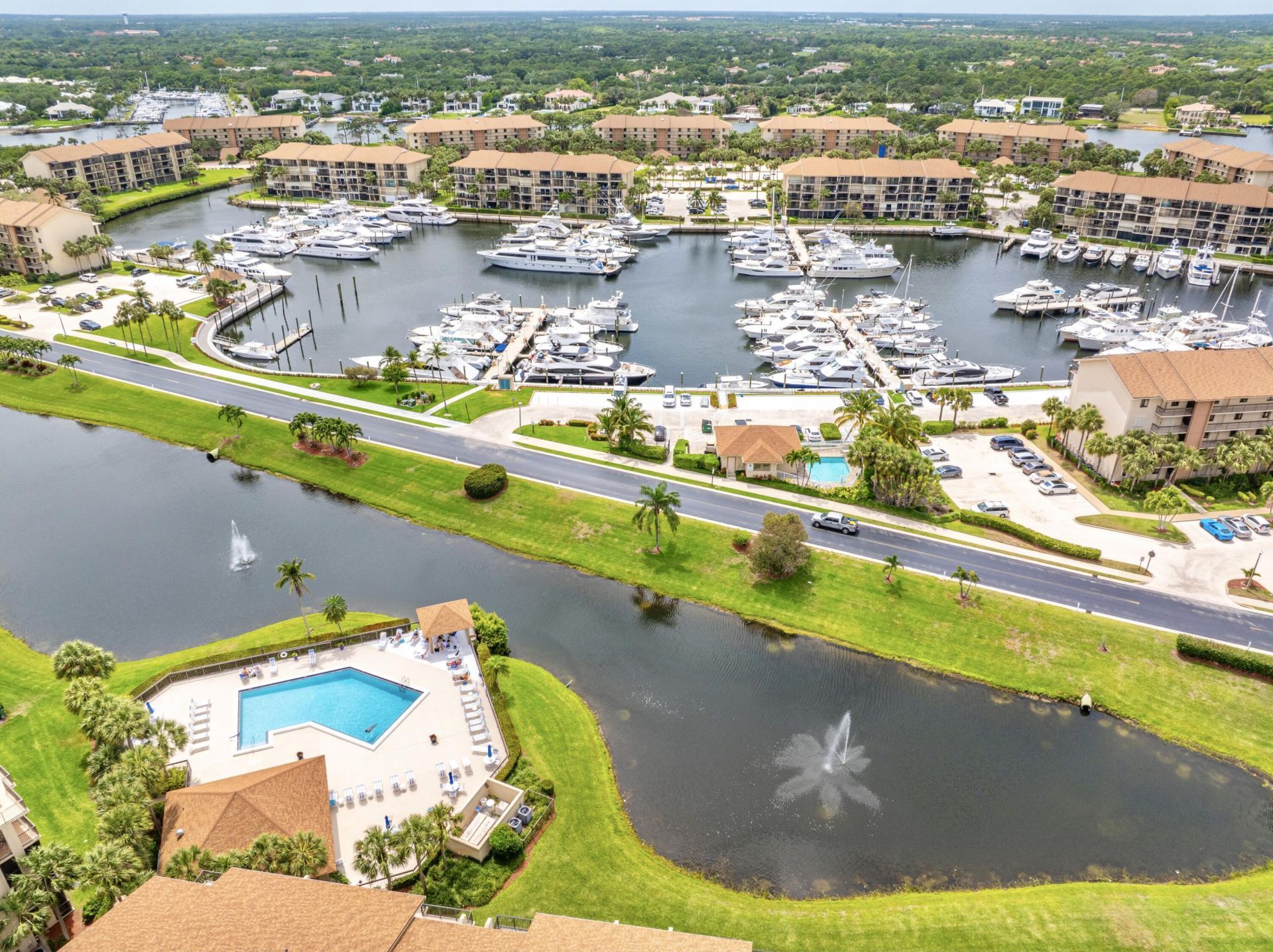 601 Seafarer Circle, Unit 104, Jupiter, FL 33477 Photo