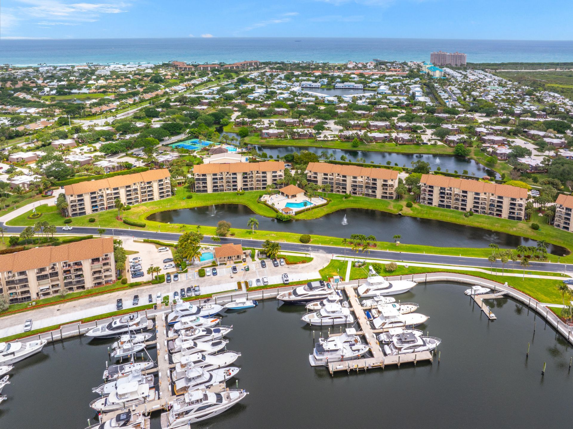 601 Seafarer Circle, Unit 104, Jupiter, FL 33477 Photo