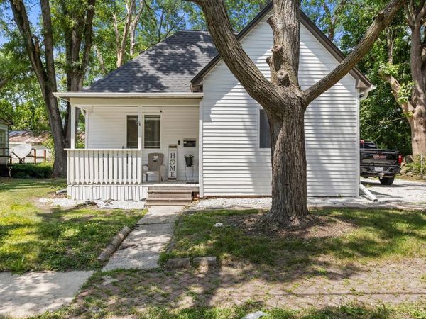 904 E Water Street, Urbana, IL 61802