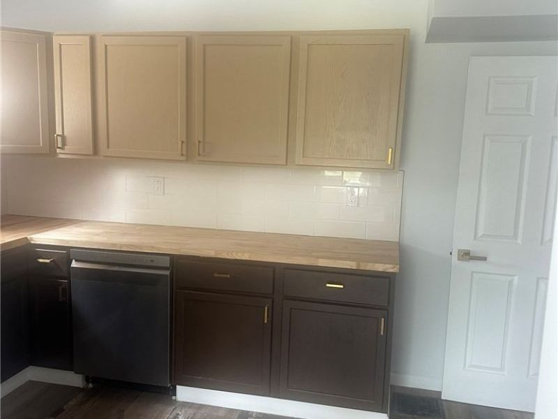 3064 W 16th Street, Cleveland, OH 44113 Photo 9