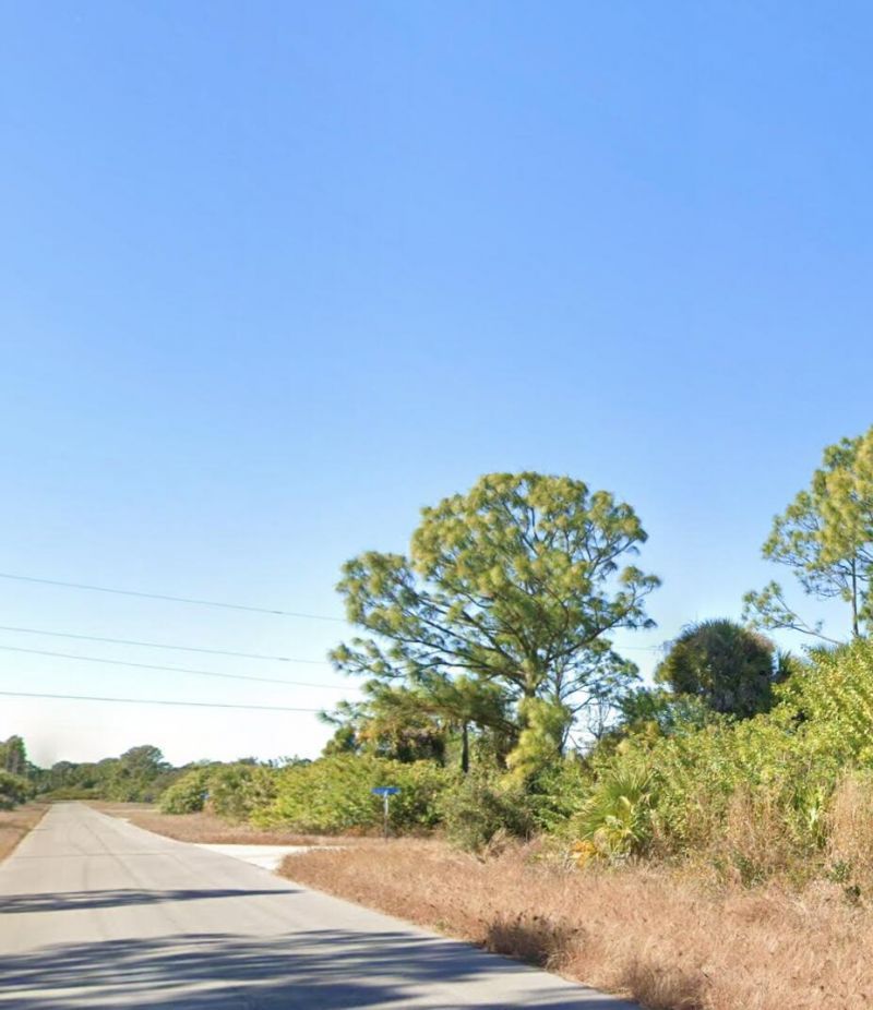 723 Bianca Avenue S, Lehigh Acres, FL 33974 Photo