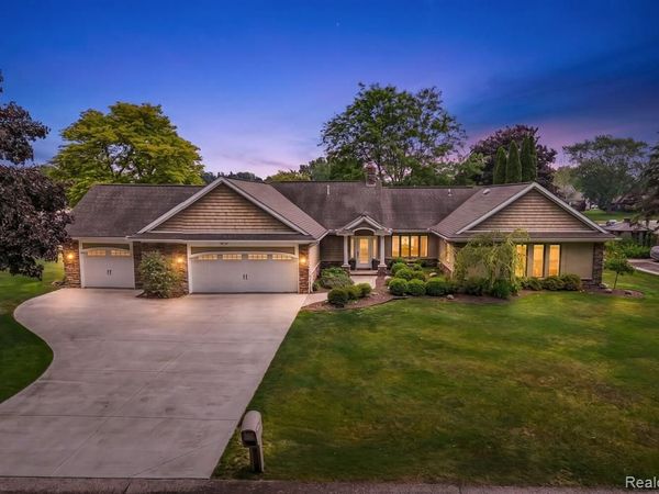 4178 Chevron Drive, Highland Twp, MI 48356