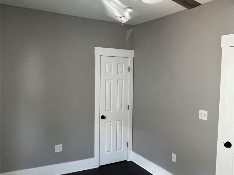 10905 Grandview Avenue, Cleveland, OH 44104 Photo 21