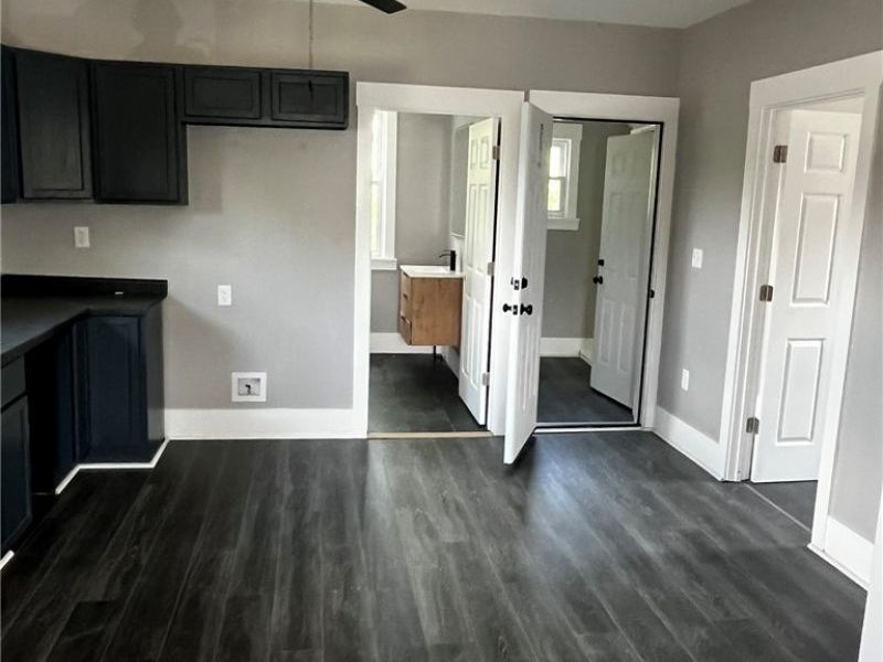 10905 Grandview Avenue, Cleveland, OH 44104 Photo 30