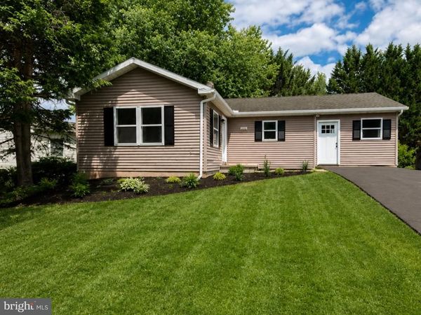 55 SHAWNEE TRAIL, YORK HAVEN, PA 17370