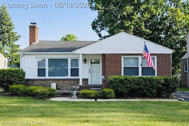 2639 Woodbine Drive, Waterford Township, MI 48328 Main Photo