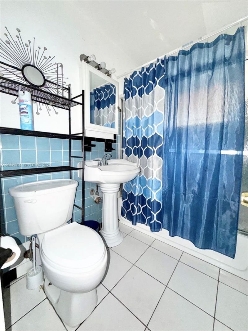 Please Call For Address, Miami, FL 33168 Photo
