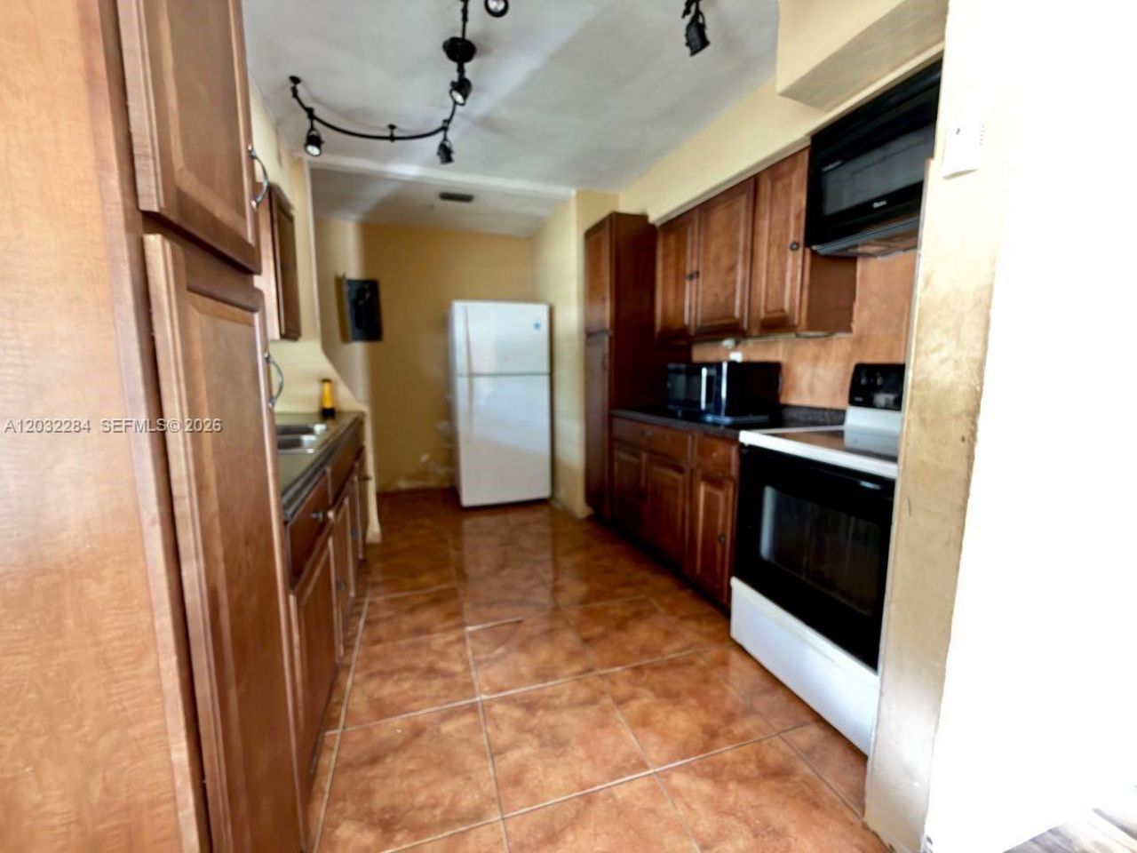 Please Call For Address, Miami, FL 33168 Photo